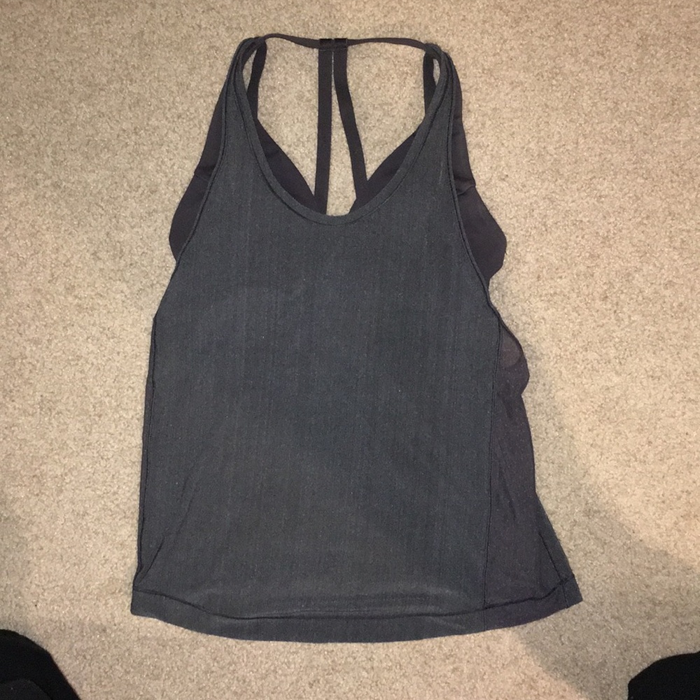 Grey lululemon tank - Picture 1 of 2